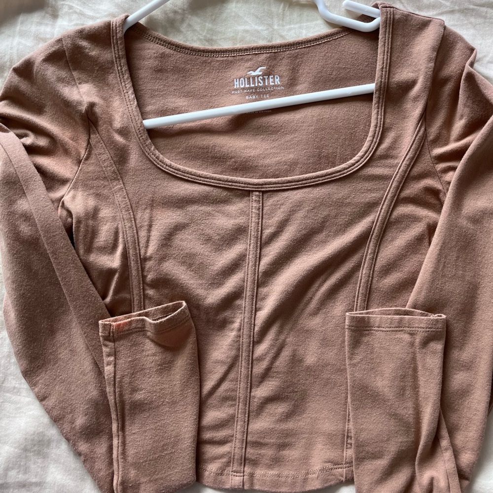 Hollister Baby Tee